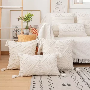 Housse de coussin boho aztèque blanc cassé